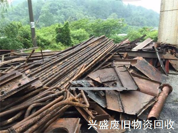 北京废铁回收，下脚料回收，铁板角回收，废铁价格